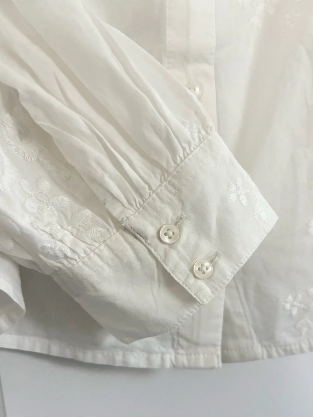 Old Navy Floral Embroidered Boho Blouse